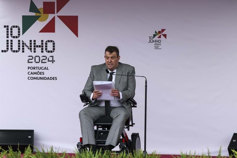 Rui Rosinha, bombeiro, esteve hospitalizado seis meses depois de ficar ferido no combate aos incêndios em 2017