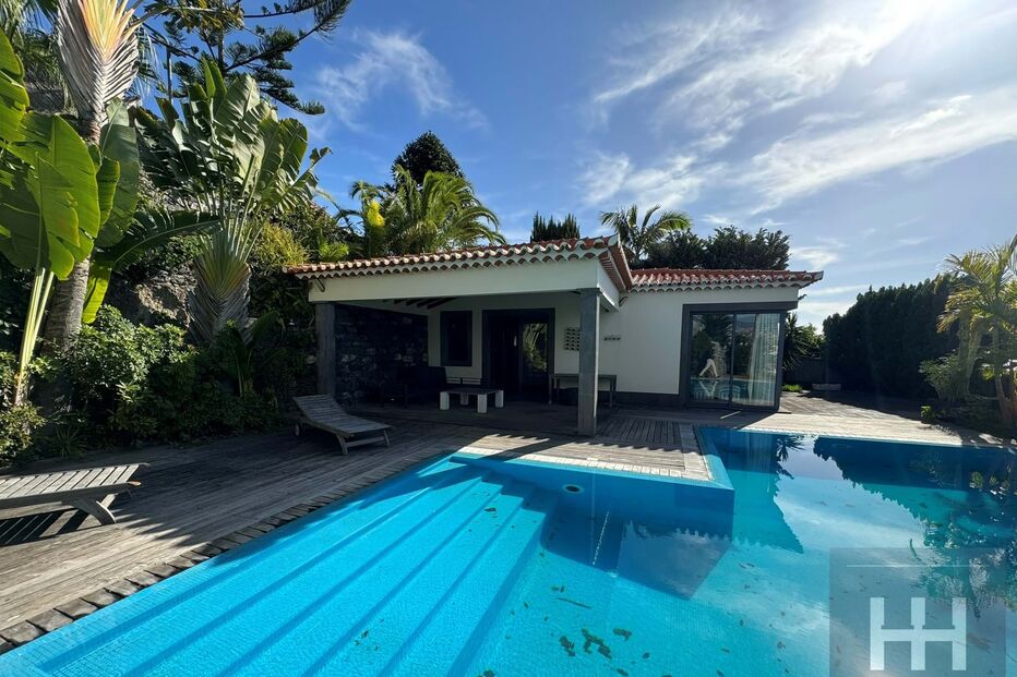 Eric Clapton compra casa na Madeira por 1,5 milhões de euros