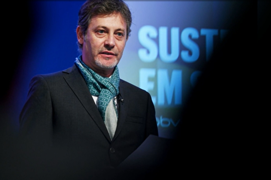 Diretor do ‘JN’ e da TSF suspeito de trocar notícias por contratos