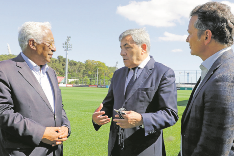 Fernando Gomes recebeu António Costa e Pedro Mourinho em Oeiras