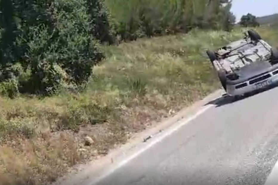 Casal ferido em despiste e capotamento na A1 em Alhandra