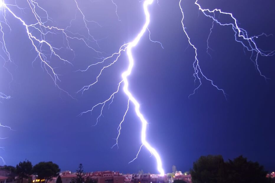 Imagem FOTO TROVOADA - PAREDE.JPG (21685520) (Milenium)