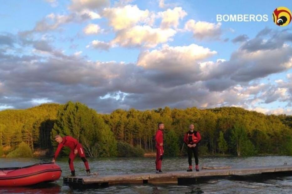 Operações de busca por português desaparecido em Espanha a fazer paddle surf
