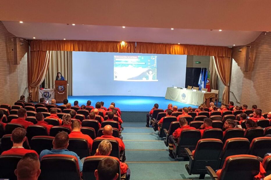 Bombeiros de Fajões promovem workshop sobre condução fora de estrada