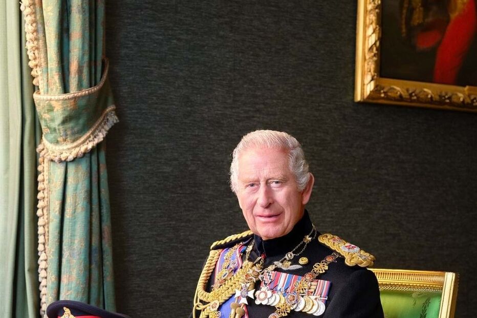 Casa Real Britânica divulga novo retrato oficial do rei Carlos III