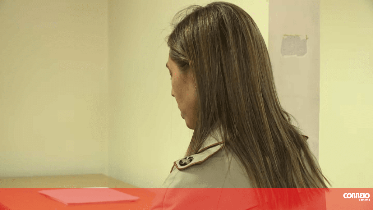 Tribunal condena ex-bastonária da Ordem dos Enfermeiros por injúria e desobediência
