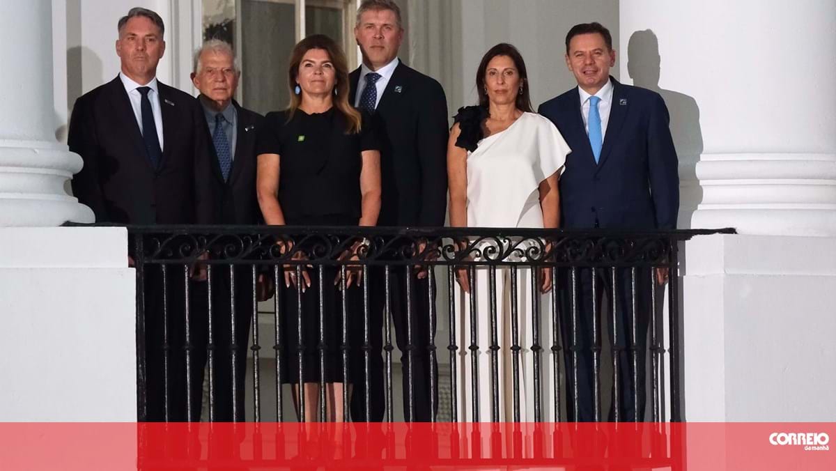 Luís Montenegro e a mulher num dos momentos altos da cerimónia da Cimeira da NATO: o jantar oferecido por Biden na Casa Branca – Fotogalerias