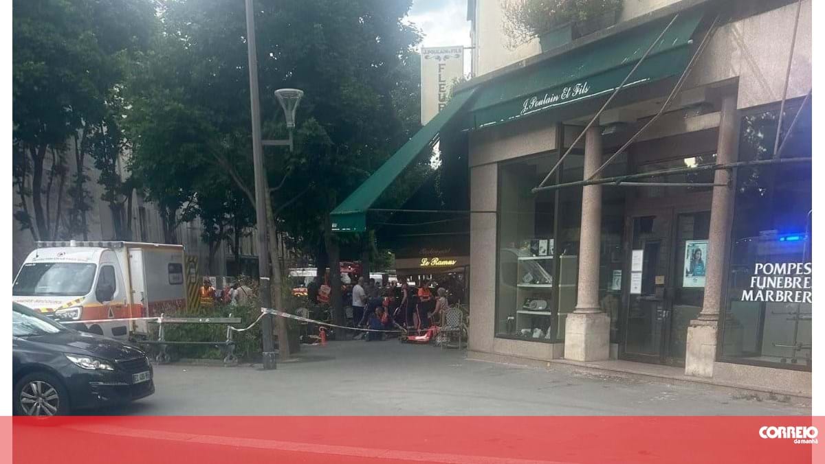 Um morto e três feridos graves em atropelamento numa esplanada em Paris – Mundo