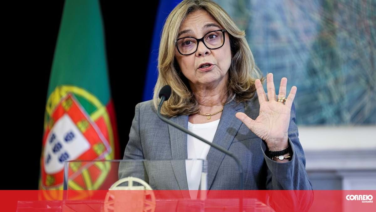 Ministra diz que inverno é "sempre de grande pressão" na Saúde