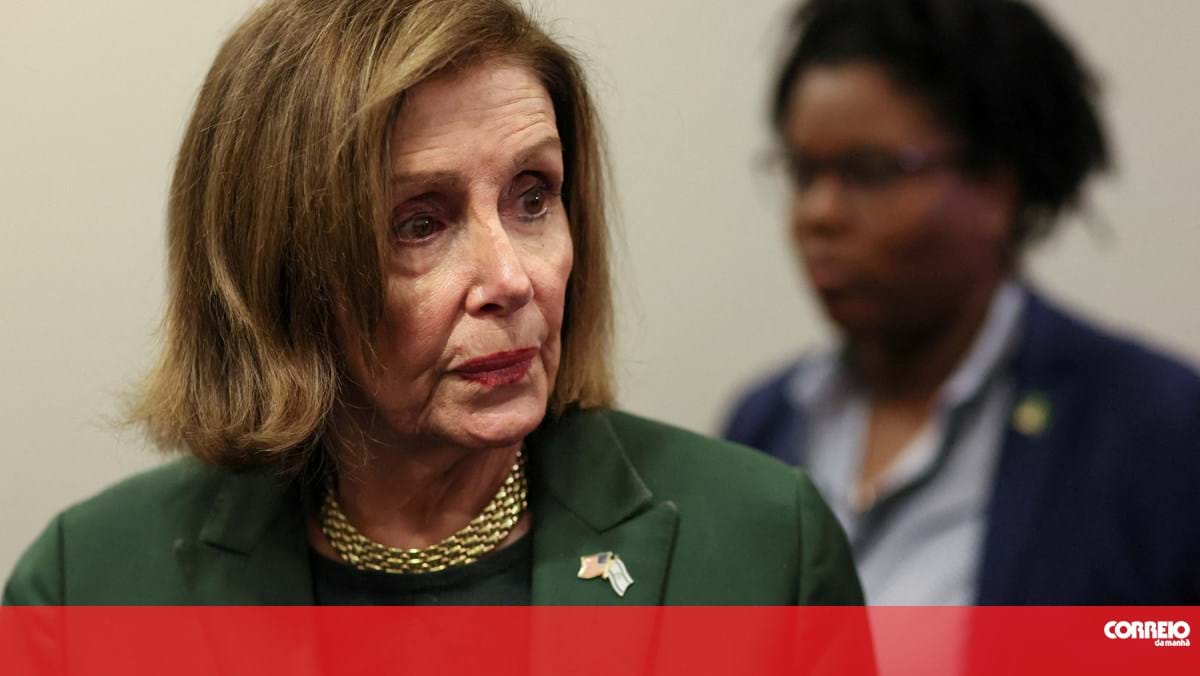 Nancy Pelosi anuncia apoio a candidatura de Kamala Harris