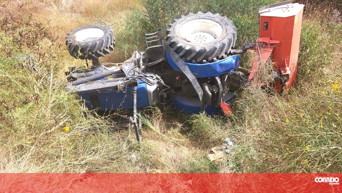 Trator capota e cai de muro de três metros em Felgueiras. Condutor escapou praticamente ileso – Portugal