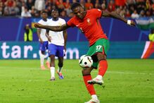 Rafael Leão, titular substituído ao minuto 106 - 7