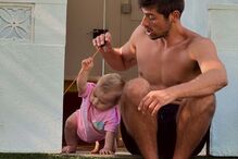 Lourenço Ortigão e o filho Vicente Blue