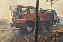 Camião dos Bombeiros no incêndio em Alcabideche
