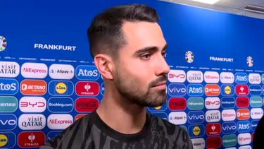 Diogo Costa faz história: é o primeiro a parar três penáltis em Europeus