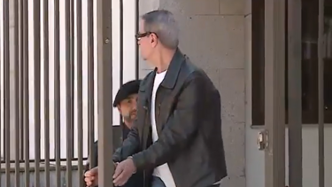 Homem de 64 anos apanha 23 anos de cadeia por matar mulher com 23 facadas