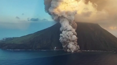 Itália emite alerta vermelho devido à atividade vulcânica na ilha de Stromboli