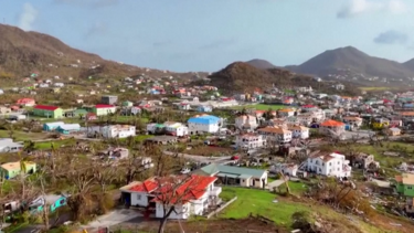 Imagens de drone mostram rasto de destruição após furacão Beryl passar pela ilha caribenha de Grenada