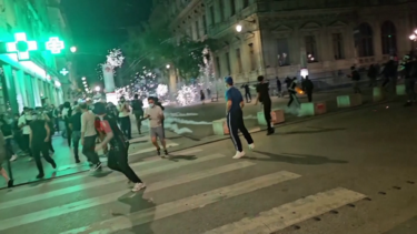 Lyon palco de protestos entre apoiantes da extrema-direita e da extrema-esquerda