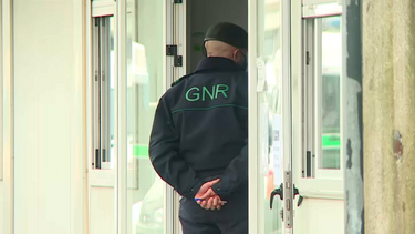 GNR detém três homens e duas mulheres por tráfico de droga na Lourinhã