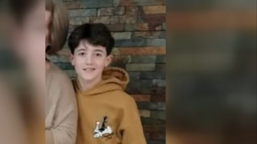 Mãe vê filho de 11 anos morrer atropelado por camião