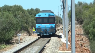 Seis jovens feridos em abalroamento de carro na linha ferroviária em Silves. Três em estado grave