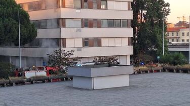Grupo ocupa antigo edifício da Direção de Recrutamento Militar e causa terror na Avenida de França no Porto