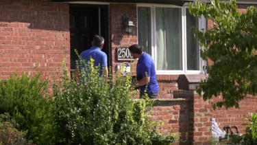 Agentes do FBI vistos a entrar na casa do suspeito de tentar matar Donald Trump