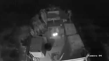 Embarcação abalroa barco de pesca e foge do local em Sesimbra