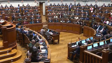 Dos “levados às cavalitas” à “confusão na oposição”: Tudo o que foi dito no debate do Estado da Nação
