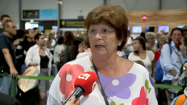 Longas filas de espera e voos atrasados: Aeroporto de Lisboa afetado pela falha informática da Microsoft