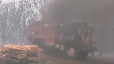 Incêndio em Alcabideche consome carro dos bombeiros