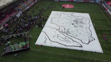 Artista nigeriano passa seis dias a desenhar para tentar bater recorde do Guinness 