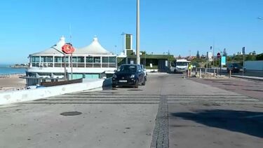  Jovem de 22 anos morto à facada na praia de Carcavelos