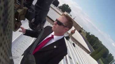 Imagens de ‘bodycam’ mostram agentes dos Serviços Secretos junto ao corpo do suspeito de tentar assassinar Trump