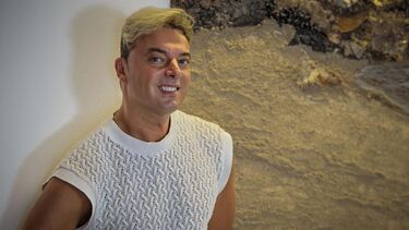 Sérgio Rossi magoou-se numa queda