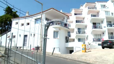 Cinco turistas agredidos e esfaqueados em rixa entre dois grupos em Albufeira