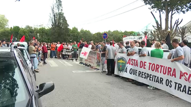 Trabalhadores do grupo Amorim em greve por melhores salários