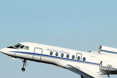 Avião da Força Aérea avariou em Frankfurt