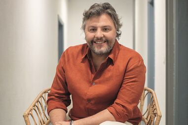 ‘Podia Ter Esperado por Agosto’, que Mourão realizou, escreveu, produziu e protagonizou, estreia na 5.ª feira nos cinemas de todo o País 