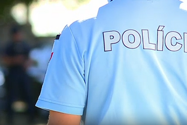 Trio espanca menor a soco e pontapé para o roubar em Cascais