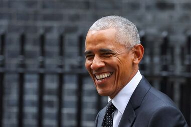 "Sim, ela pode", diz Obama em discurso muito aplaudido sobre Kamala Harris