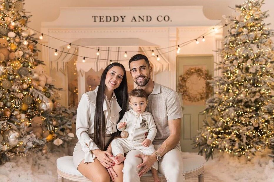 Diogo Costa com a companheira Catarina Machado e o filho Tomás