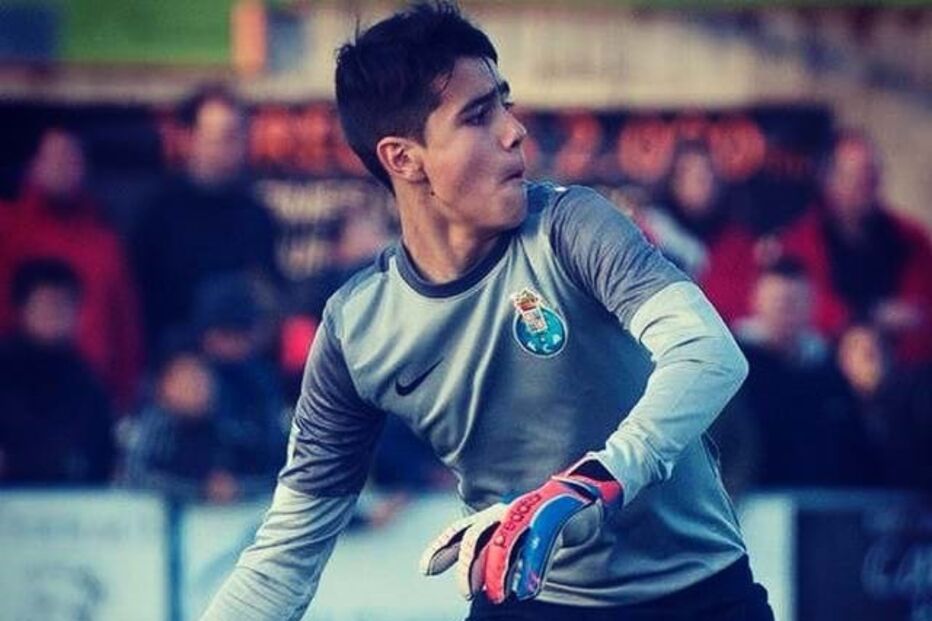 Diogo Costa em adolescente