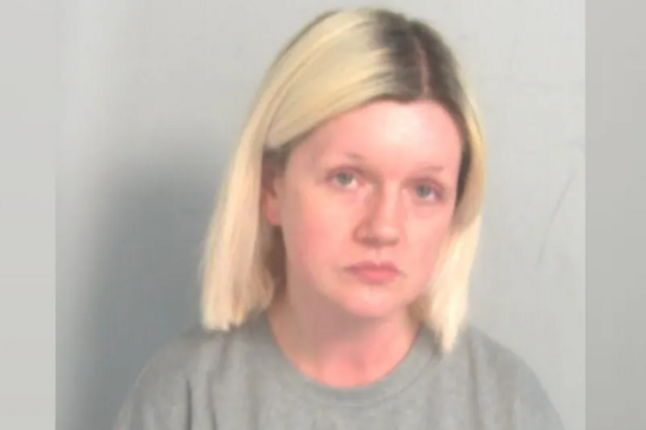 Virginia McCullough, de 36 anos, matou os pais e deixou corpos a apodrecerem em casa durante 4 anos