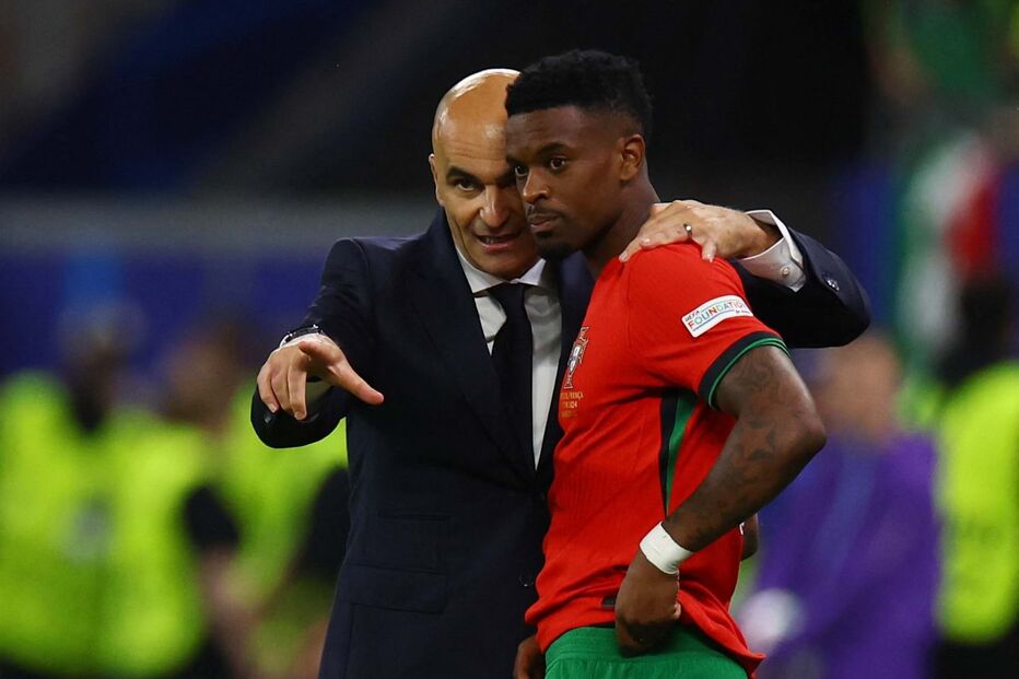 Nélson Semedo, entrou para o lugar de Cancelo ao minuto 74 - 5