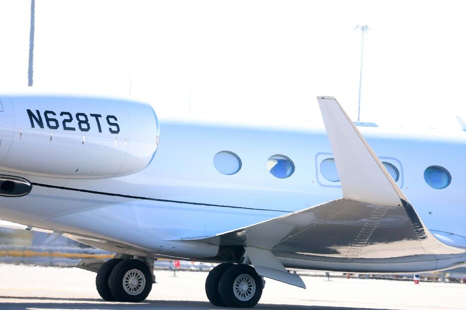 Elon Musk deixa Cascais rumo ao Texas com escala no Porto