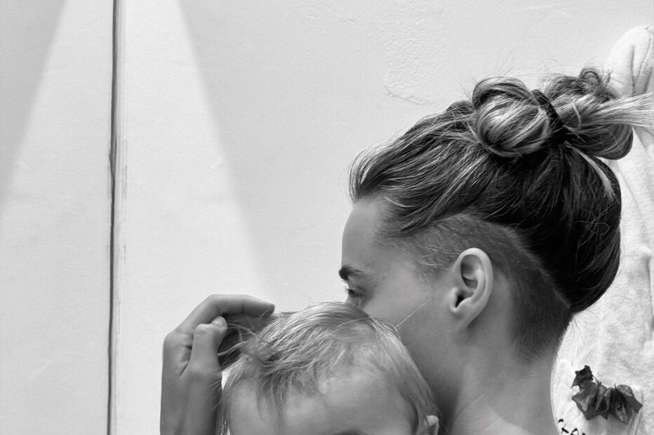 Kelly Bailey e o filho Vicente Blue