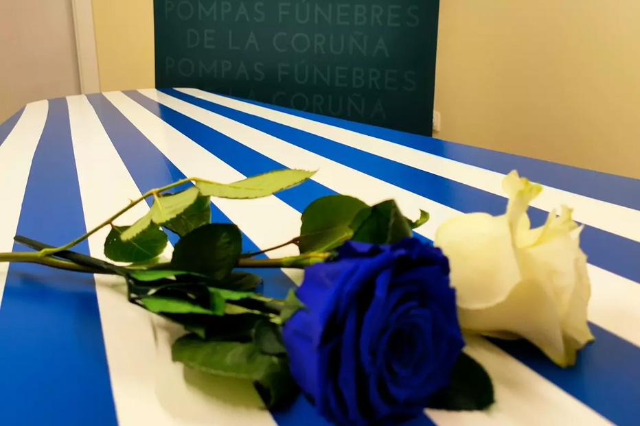 Caixão com as cores do Deportivo da Corunha