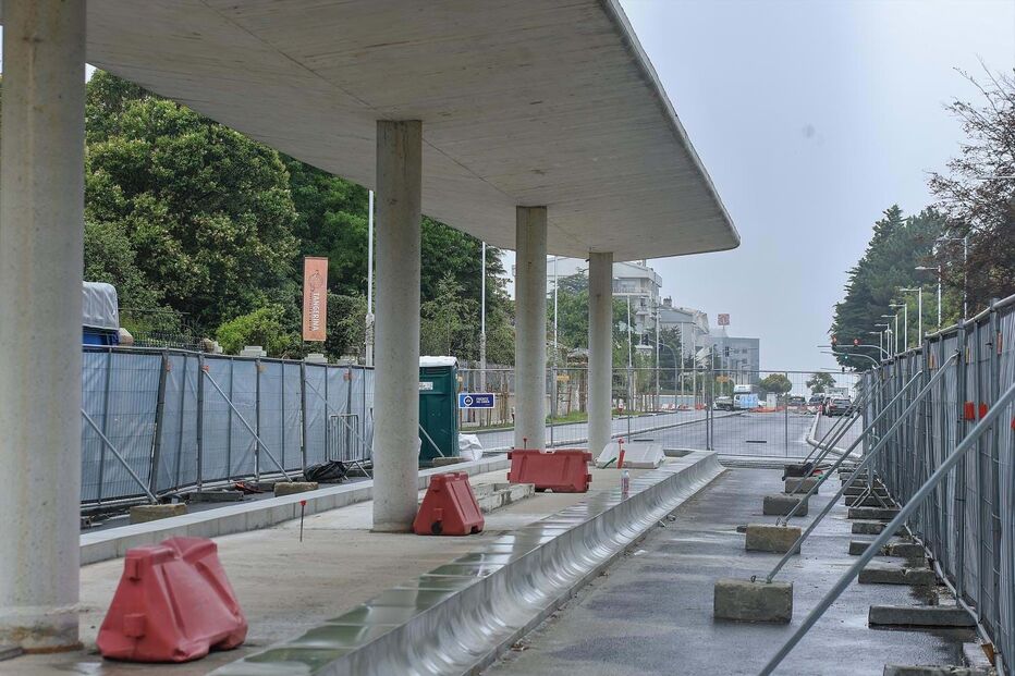 A infraestrutura das novas paragens do MetroBus no Porto